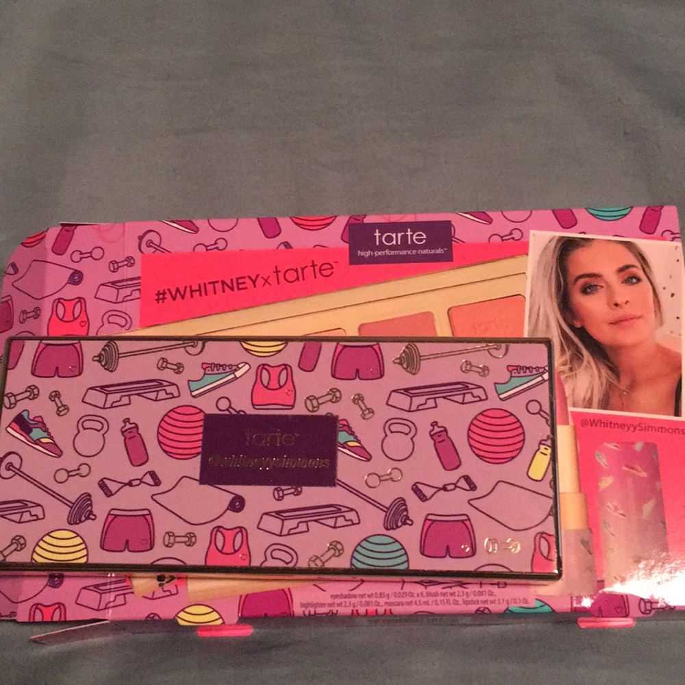Never used WhitneyxTarte palette w/box with protec